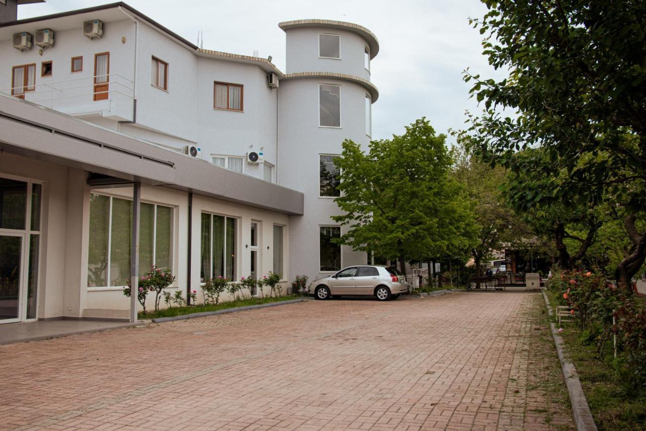 Hotel Blini Shkodra Exterior foto