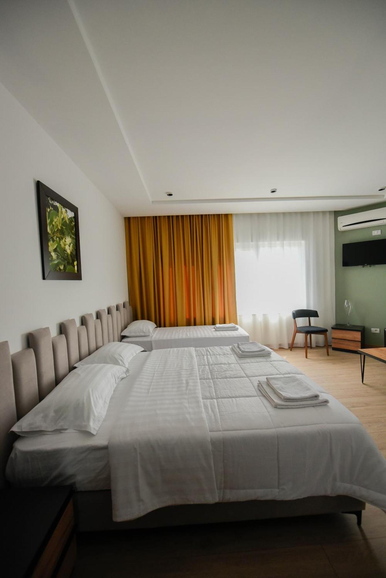 Hotel Blini Shkodra Exterior foto